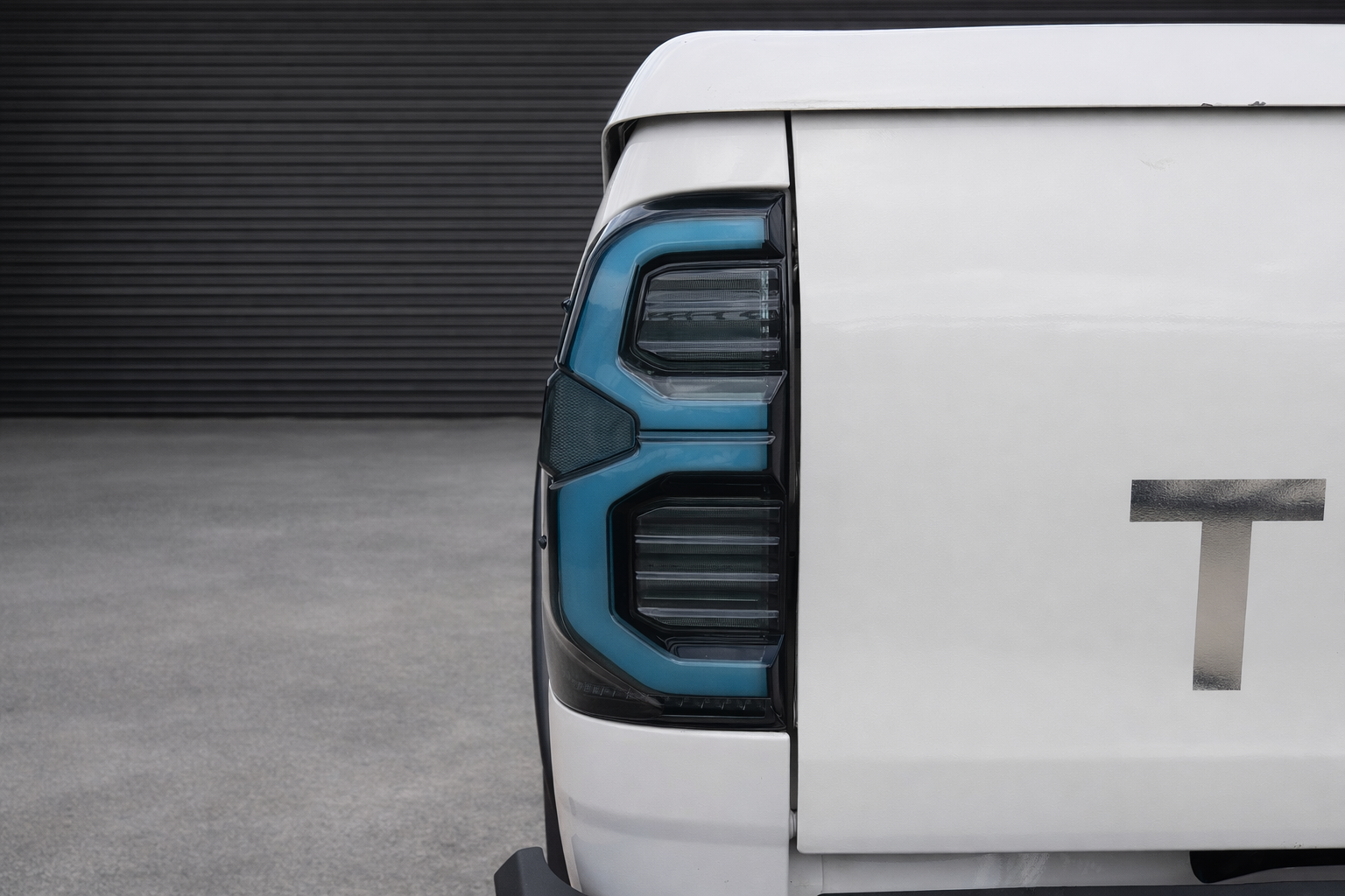 N80 - RGB Taillights